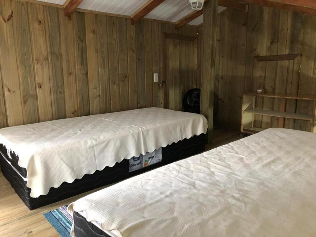 Rua Pescada Amarela Bombinhas