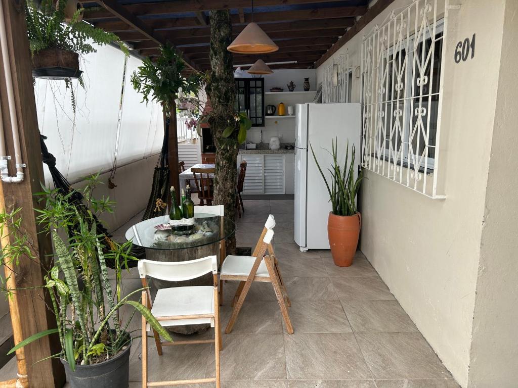 Rua Pescada Amarela Bombinhas